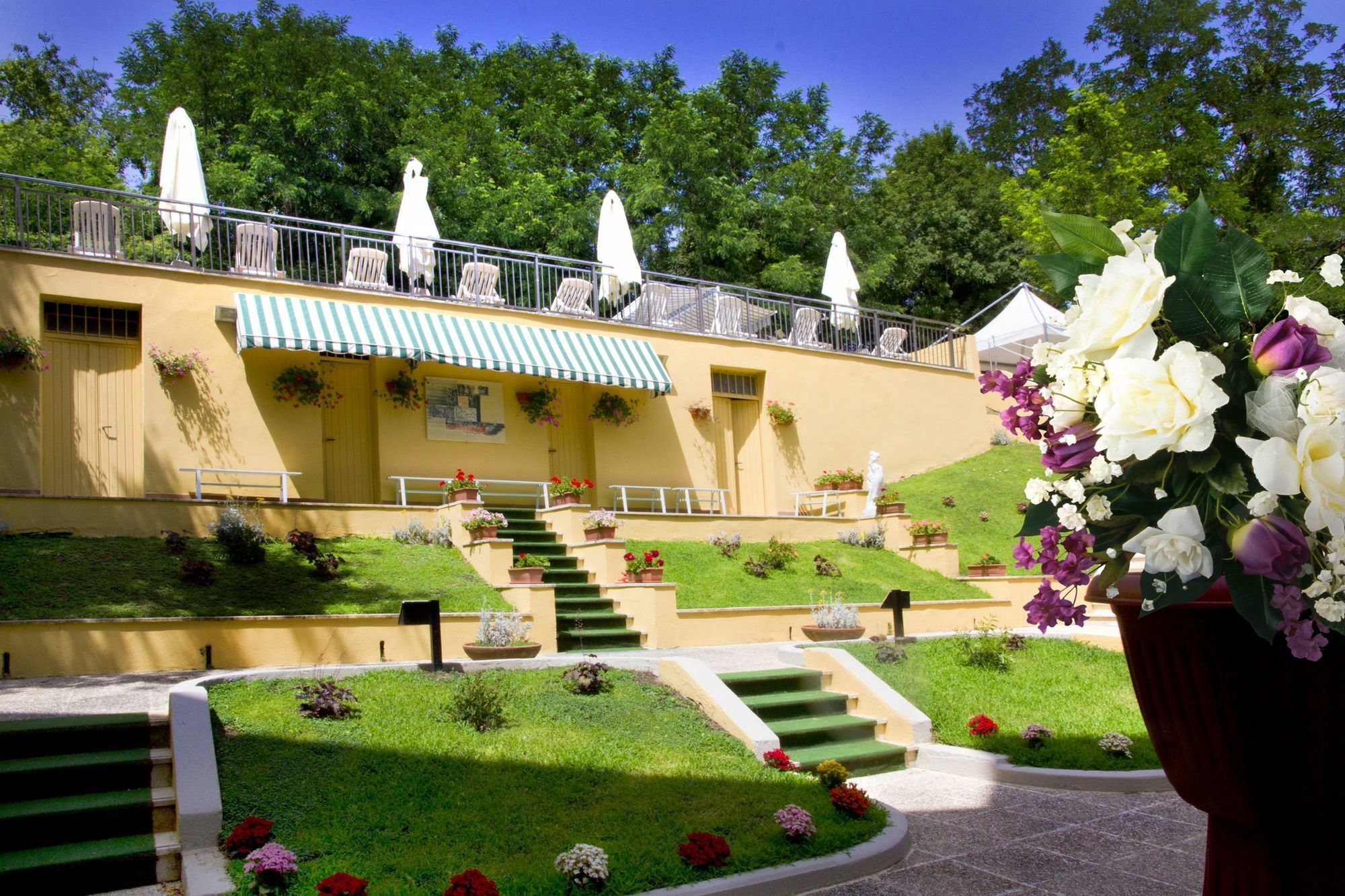 Hotel Alexander Palme Chianciano Terme Exterior photo